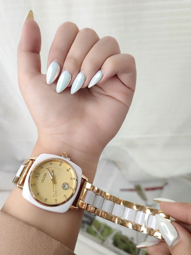 ساعت زنانه طرح سرامیکی مارک GUESS 95010006264